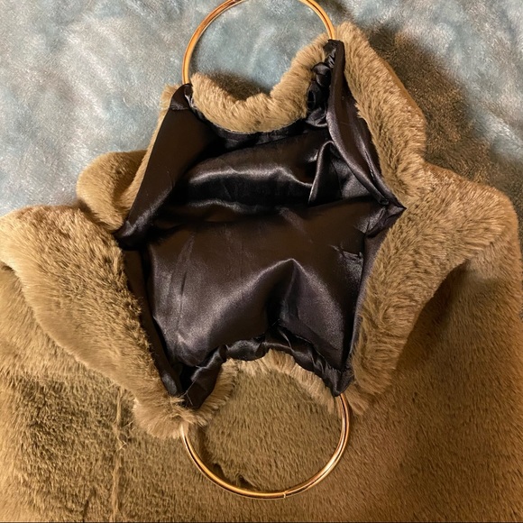 Fur purse - Picture 2 of 3